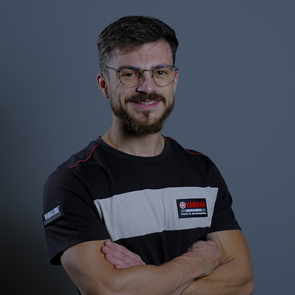 René Falcón – Mecánico – Equipo de Posventa