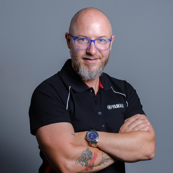 Jero-Santana-Asesor-Comercial